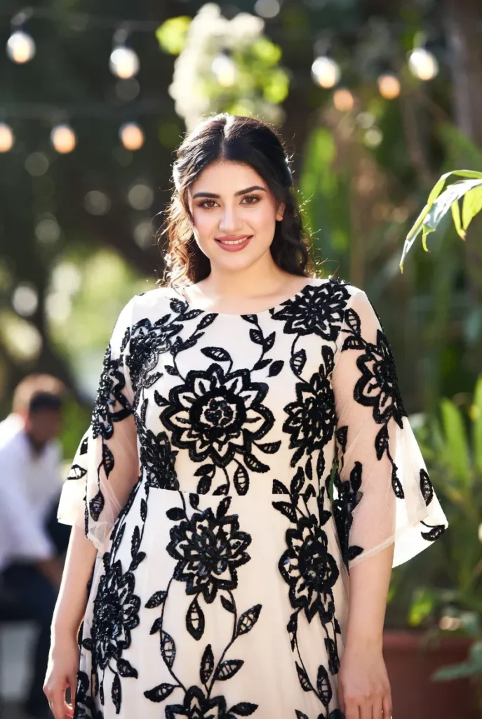 Plus Size Wedding Guest Black Floral Round Neck Flare 34 Sleeve Pocket 3D Chiffon Maxi Dress