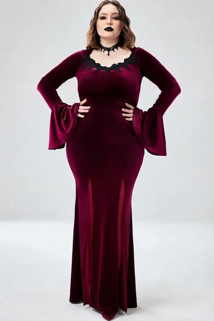 Plus Size Gothic Vampire Velvet Gown Halloween Costume